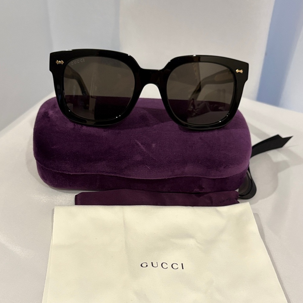 Gucci Black Square Sunglasses